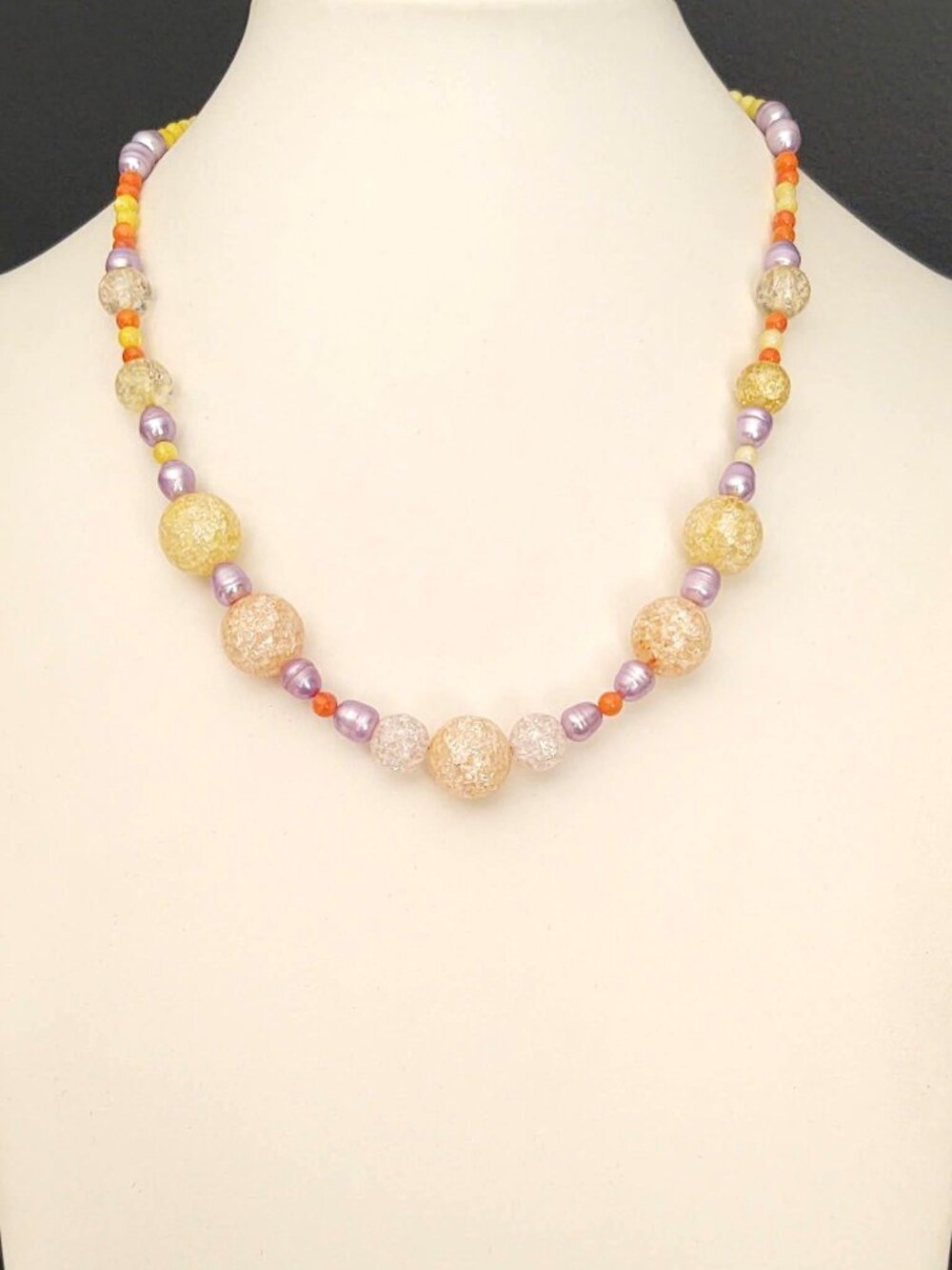 Crackle glass bead necklace with tiny bead and faux pearl accents
